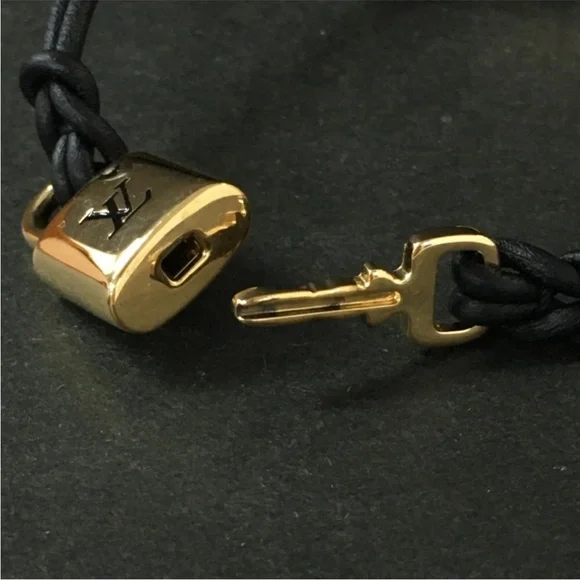 AUTH LOUIS VUITTON LV Padlock Leather Gold Black Bracelet